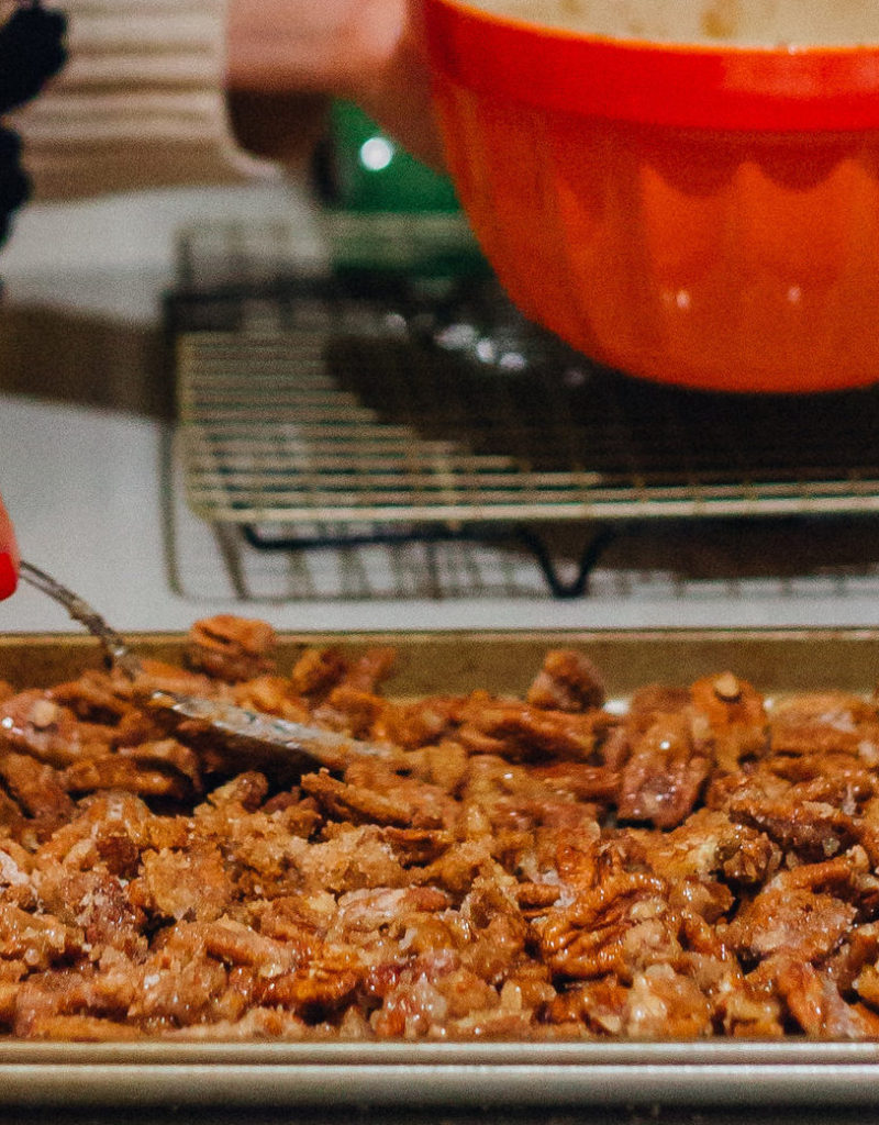 EASY CANDIED PECANS