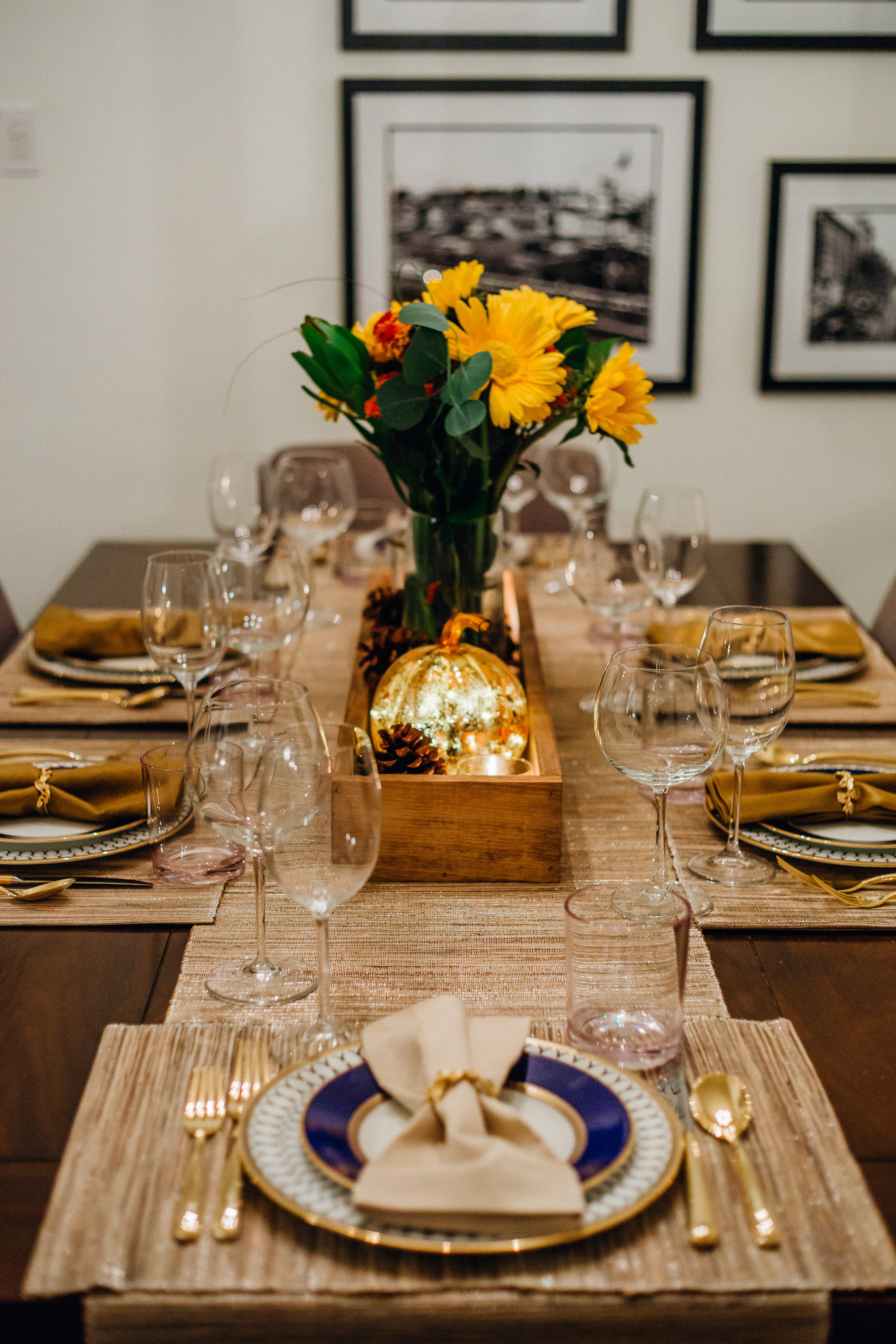 3 Tricks for a Fancy Thanksgiving Tablescape