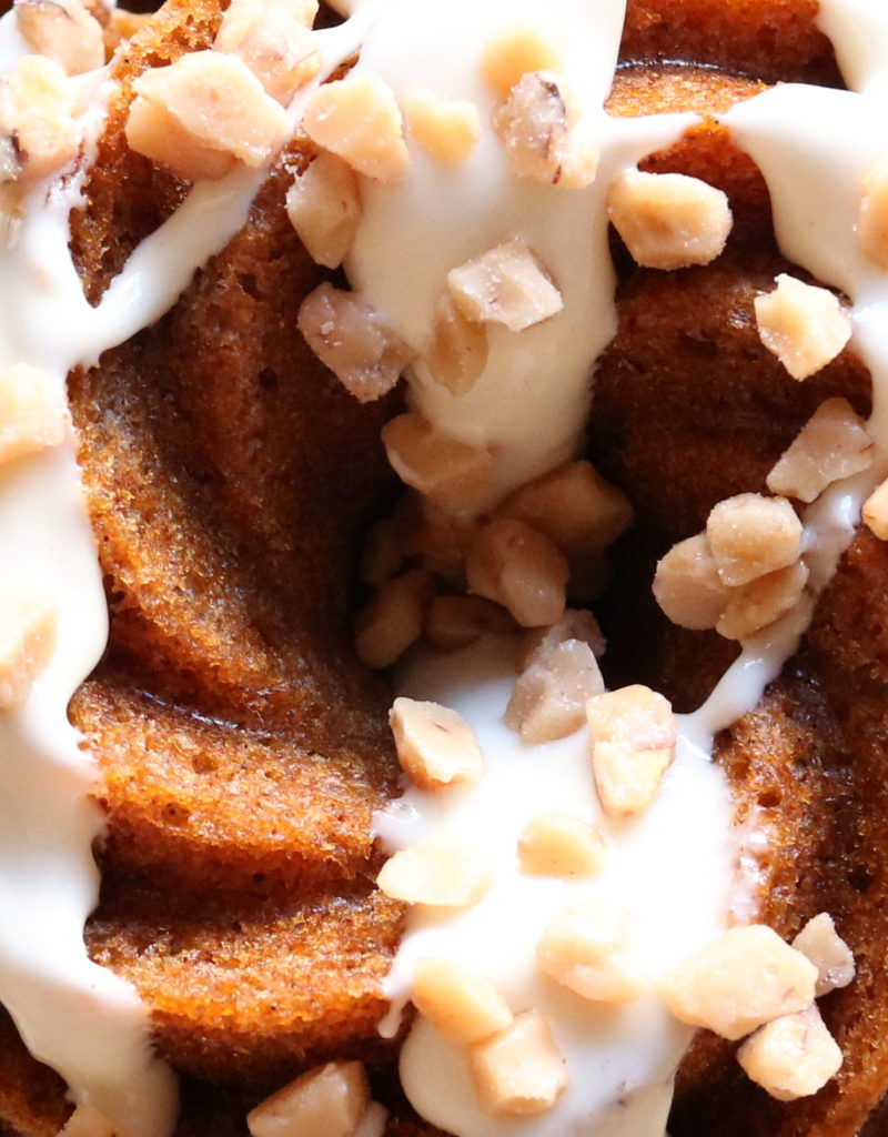 mini pumpkin bundt cakes