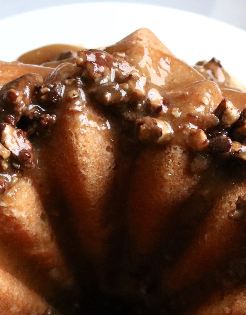 pecan pound cake w/honey pecan glaze