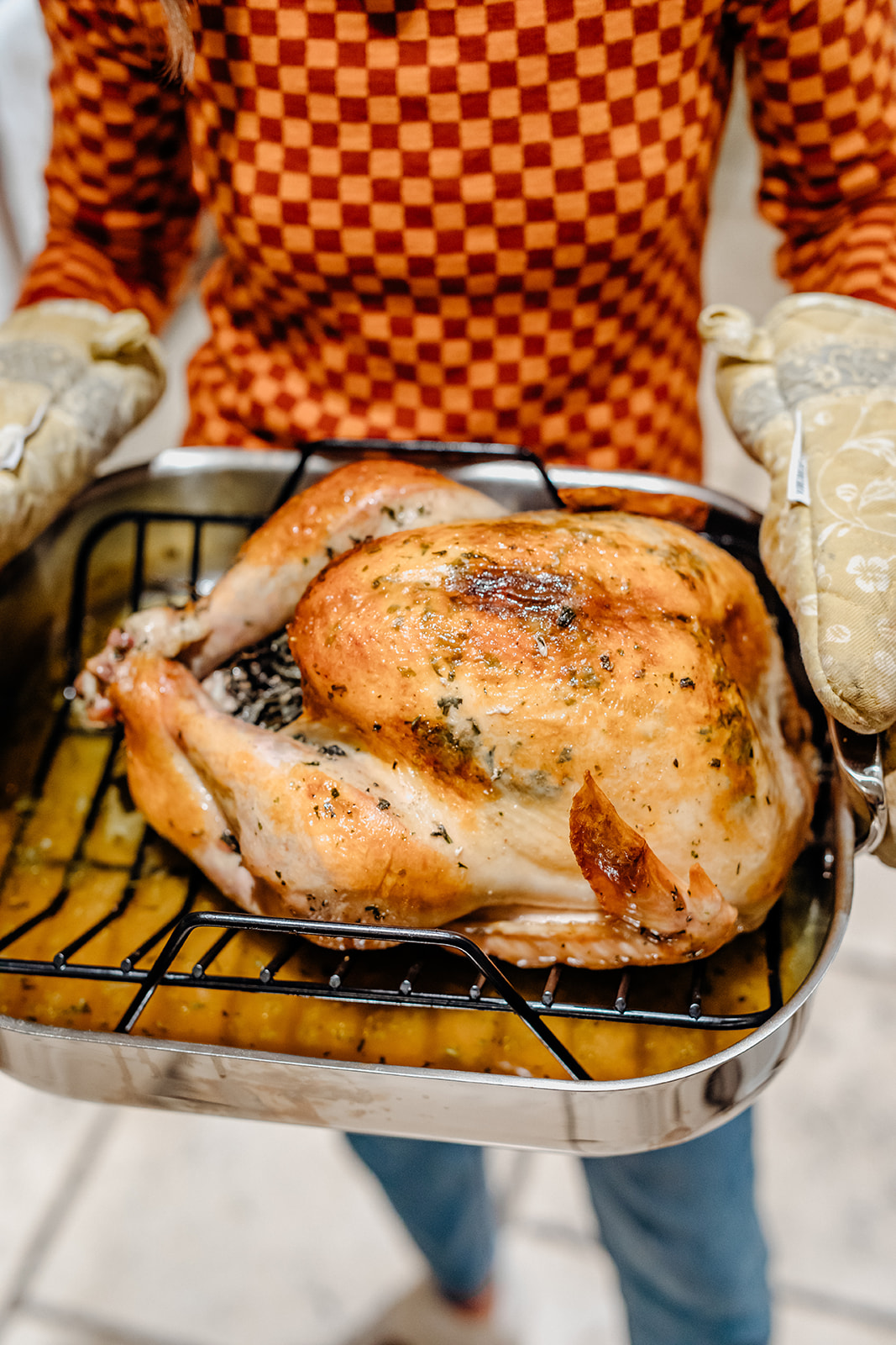 herbed butter turkey with white wine gravy