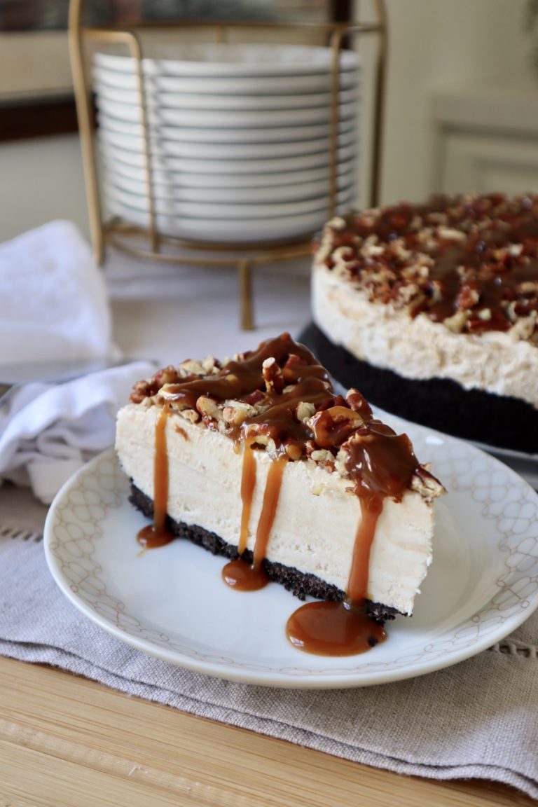 No-Bake Turtle Cheesecake - Honest Darling