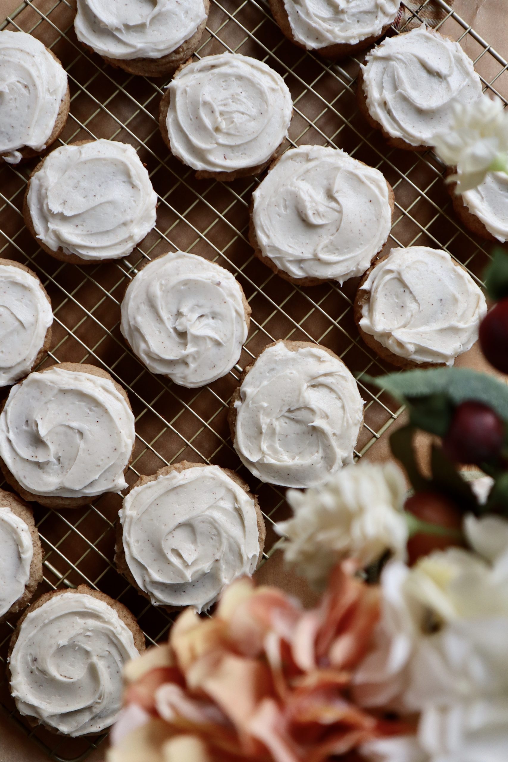 chai sugar cookies w/brown butter frosting