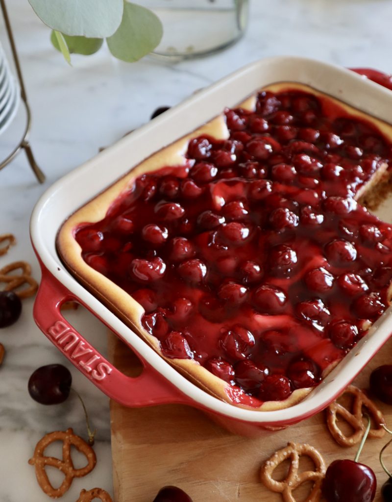 cherry cheesecake pretzel bars