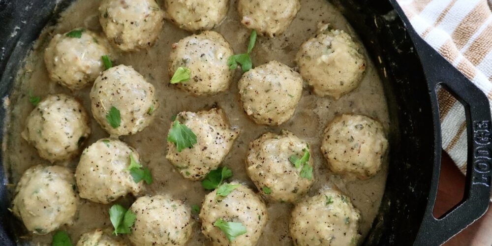 Baked Chicken Meatballs with Gravy